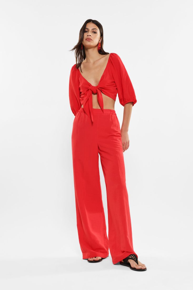 Pantaloni a palazzo con piega stirata